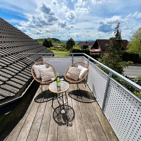 Stadtoase Fulda Mit Flair - Whirlpool, Balkon, 2Xparkplaetze, Highspeed Wlan Esterno foto